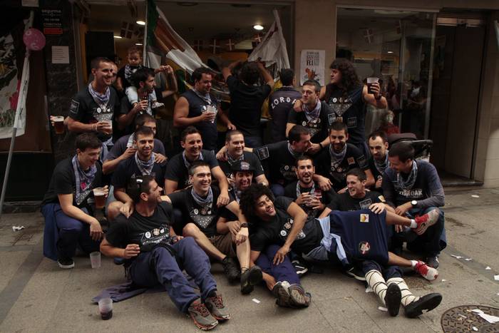 Suziria piztuta lehertu da j 64 1502906730058