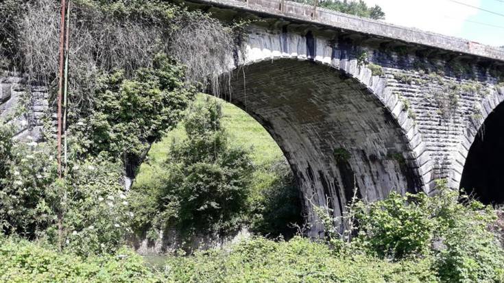 Urduña eta Amurrio arteko trenbideko zubi berria, udarako prest