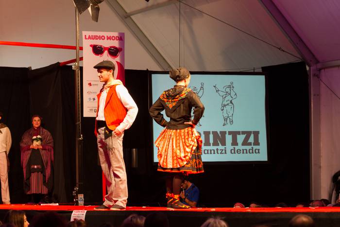 Laudioarrak izan ziren model 208 1508744184235