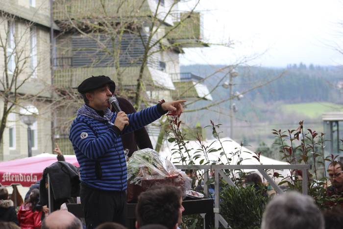 Ehunka ekoizlek eta bisitari 4 1516541658555