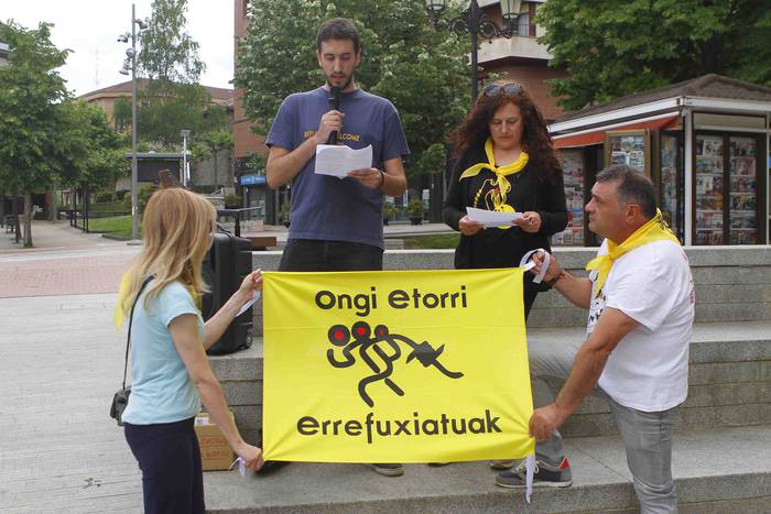 Errefuxiatuen aldeko elkarta 26 1495541514864