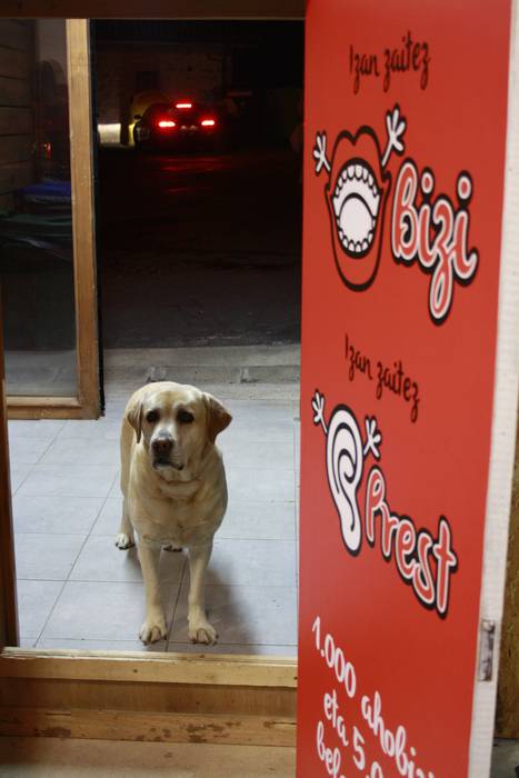 Aiaran ere armairutik atera  20 1511252266811