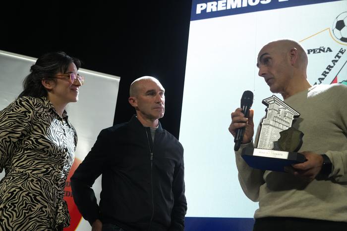 Gainezka egon da Kasinoa Alt 8 1765745408212