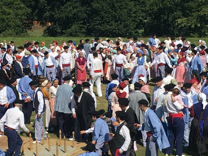 300 lagunek hartu dute parte 4 1506237715381