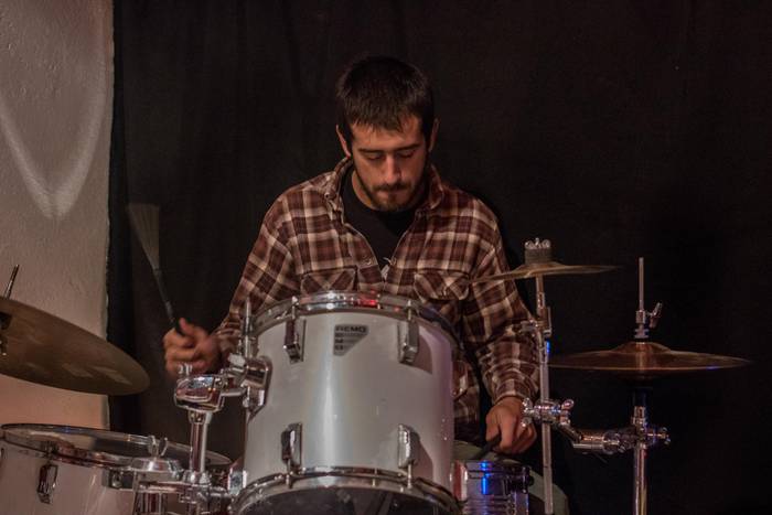 Parez pare zabaldu ditu atea 6 1511891890091