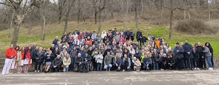 Dozenaka lagun bildu zituen  3 1767373951358