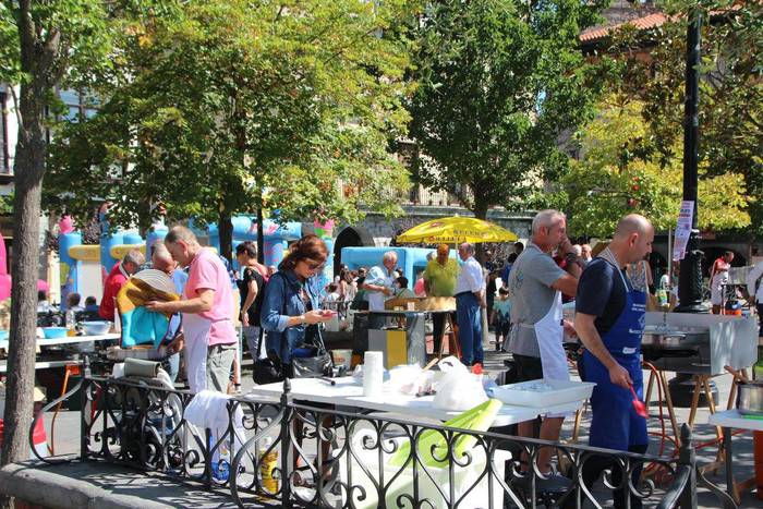 Folk doinuak eta marmitako t 19 1504428676954