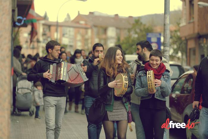 AlFREEdo elkartasun eguna, i 17 1486918394938