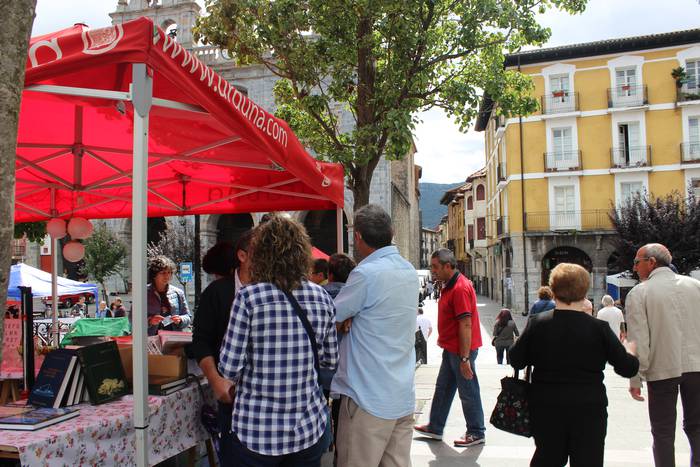 Antigualekin bete zuten Foru 10 1505128777928