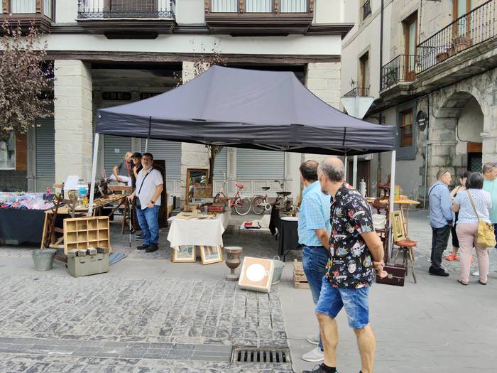 Antzinako objektuz eta bildu 82 1758391017339