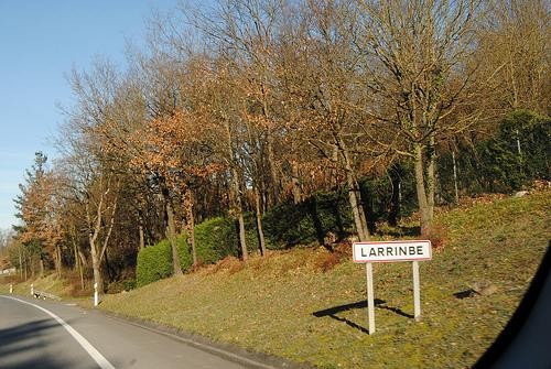 Amurrio eta Larrinbeko errepideetan hobekuntzak iragarri ditu Arabako Aldundiak