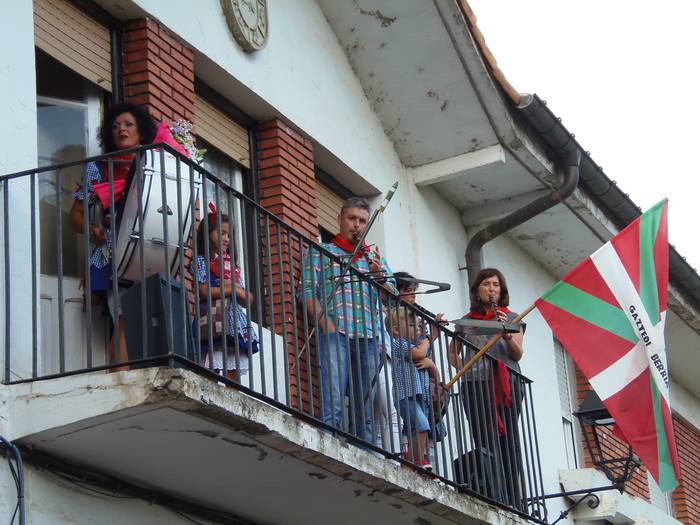 Luiaondoko Jaietako txupinaz 36 1501054352197