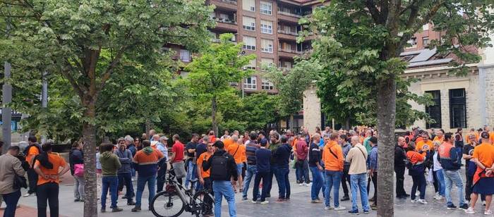 Tubos Reunidoseko CEOarekin bildu dira grebalariak eta honek esan die ez dakiela ezer balizko hartzekodunen konkurtsoari buruz