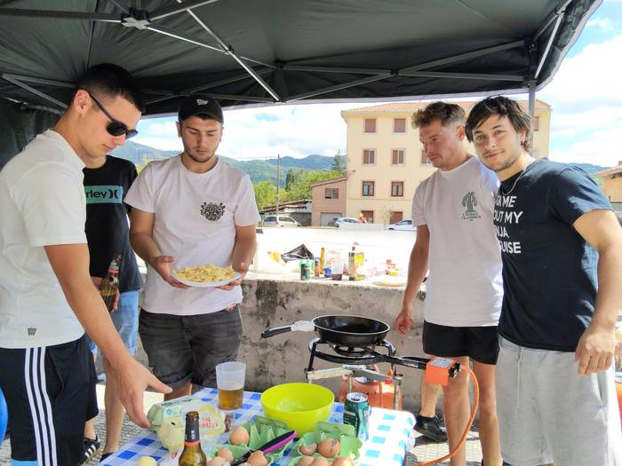 Paella, tortilla eta jokoak  33 1754350715926