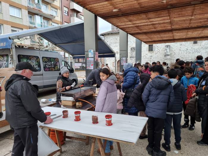 Hezkuntza publikoaren aldeko 5 1769254187063