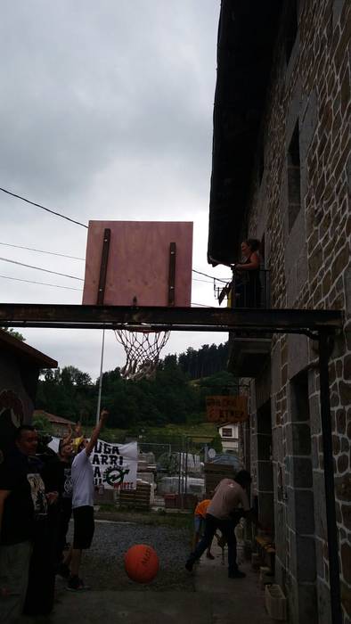 Egun osoko egitaraua ospatu  13 1498478966813