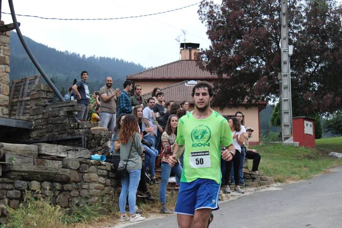 Auzoko mendiak zeharkatu zit 101 1498471615676