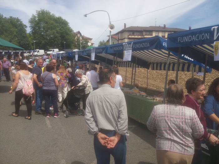 San Isidro Azokak jende ugar 14 1494851620570