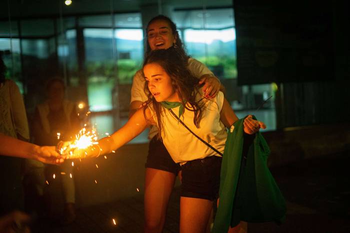 Su artifizial eta musika art 30 1755472023077