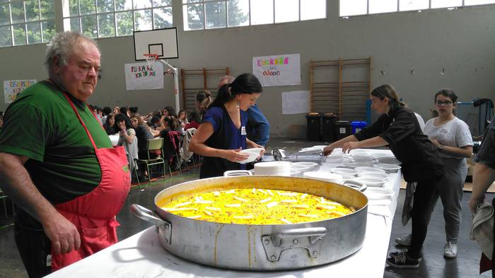 Laudio Ikastolako hainbat be 5 1495543735184