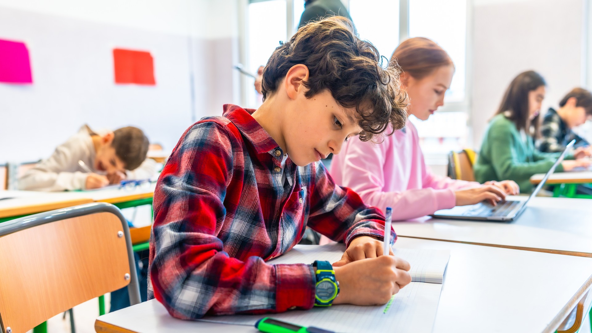 Matematikan eta irakurketan aukera berdintasuna indartuz