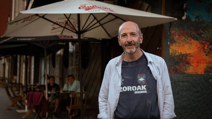 “Aitak eta amak ez zuten nahi gu Euskal Herrikoak ginela ahazterik”