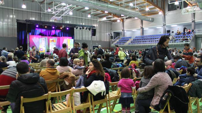 Ehunka ume eta guraso dantza 7 1513505922781