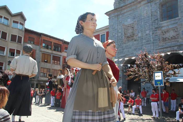 Otxomaioek jendez bete dute  2 1494232973482