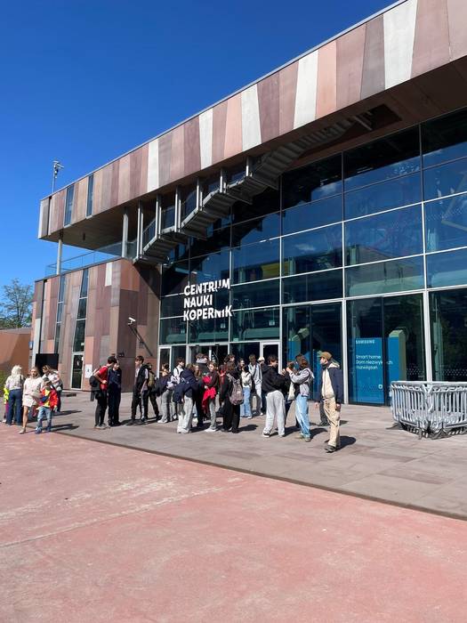 Osteguna zientzian buru-bela 19 1776973443490