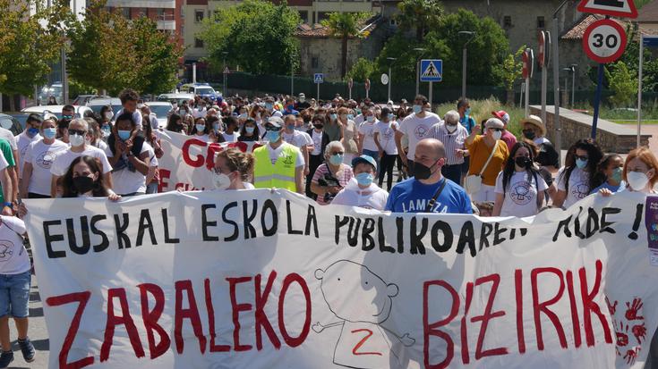 Zabaleko Bizirik! plataformak bat egin du biharko mobilizazio egunarekin