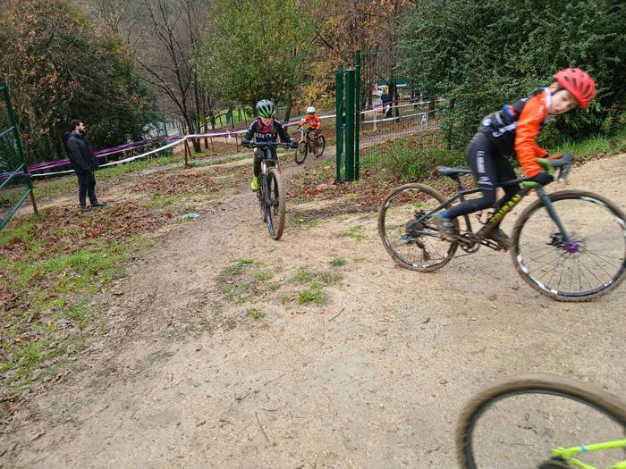 Zirkuitu gogorra izan zuten  61 1768228120982