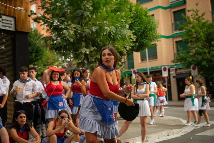 Lehertu da festa-giroa Amurr 12 1755025641862