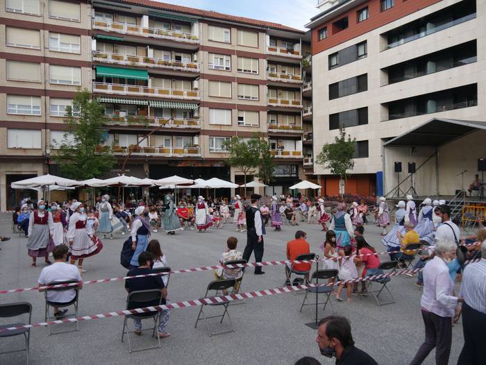 Itxarkundiaren emanaldia