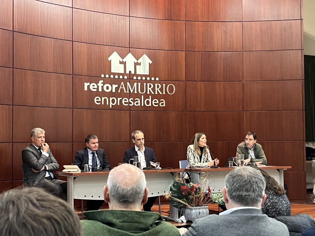 Aiaraldeko Industria Enpresentzako Araba 4.0 Meeting topaketak berrikuntza eta lankidetza jarri ditu zentroan