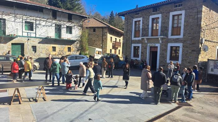 Bizilagun ugariren artean os 8 1770485872767