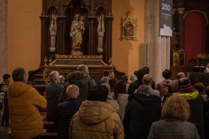 Gurutzetik jaitsi dute Urduñ 21 1775241203600