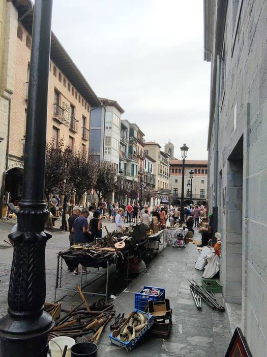 Antzinako objektuz eta bildu 9 1758390821187