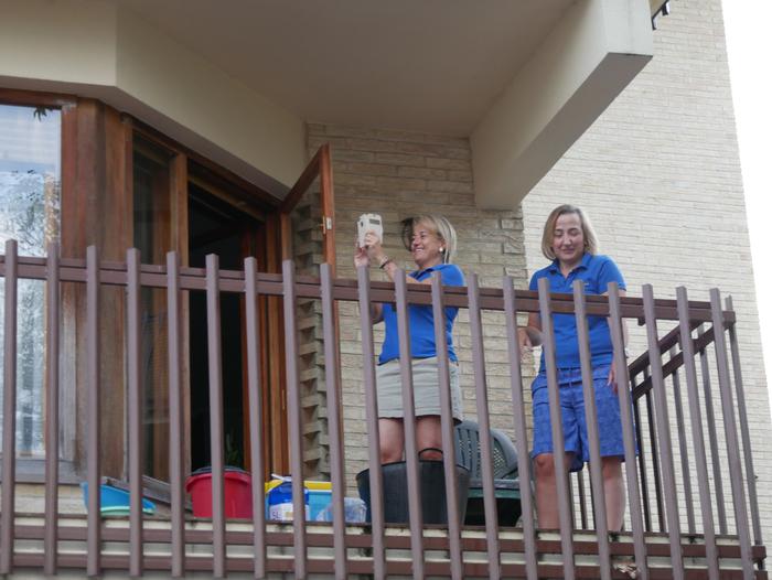 Ura eskatzen zeharkatu dute  19 1536436549714