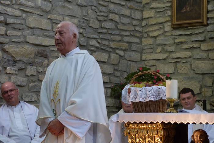 Auzokide ugarik hartu zuten  53 1506366560690