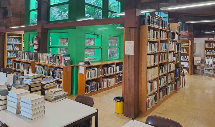 Familientzako irakurketa gida aurkeztu dute Altxa Buruak eta Amurrioko Udal Liburutegiak