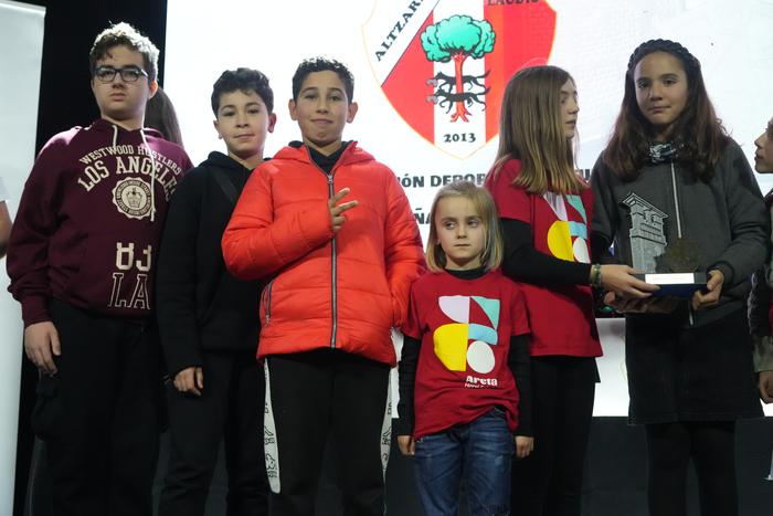 Gainezka egon da Kasinoa Alt 40 1765745692331