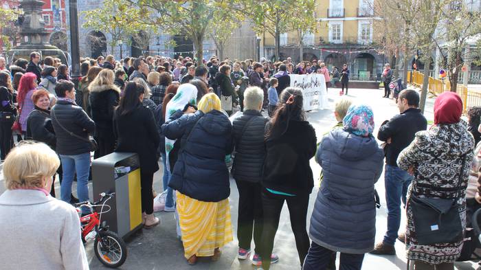 Greba feministaren goizeko t 167 1520520418657