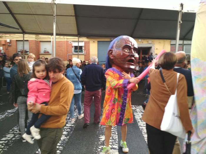 Inoiz baino jende gehiago bi 5 1505589882581