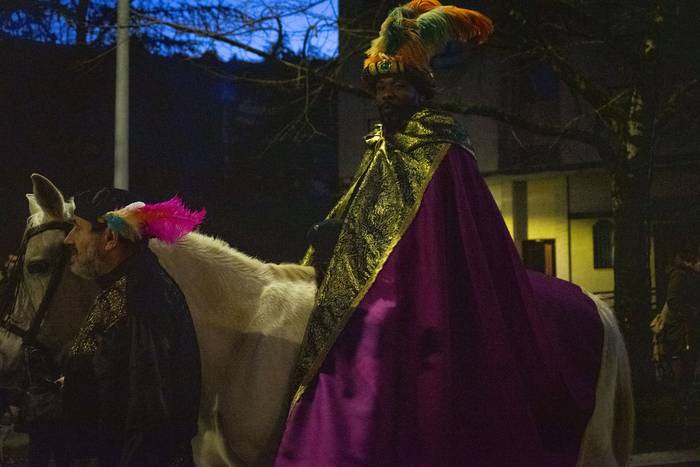 Hiru Errege Magoek ilusioz b 43 1767698609972