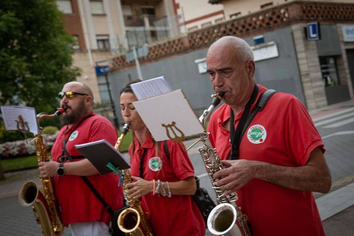 Haur eta nagusiak izan dira  12 1755092497652