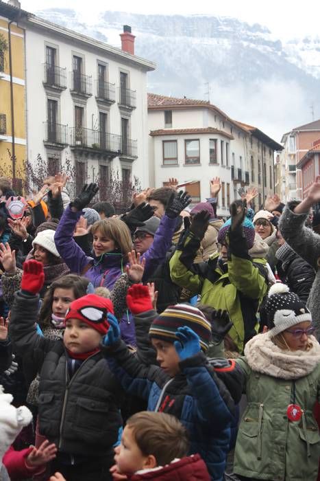 Ahobizi eta Belarripresten topaketa