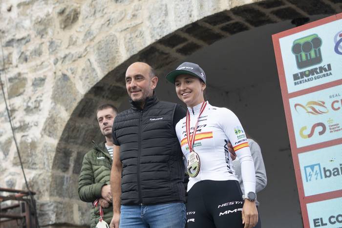 Lucia Gonzalezek eta Kevin S 83 1762015323487