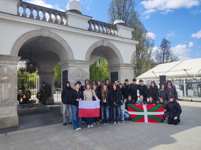 Laudio Institutuko ikasleak  14 1776772560655