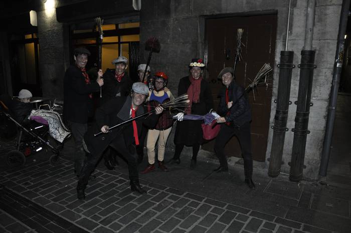 Mozorro koloretsuek ziprizti 37 1488187003796