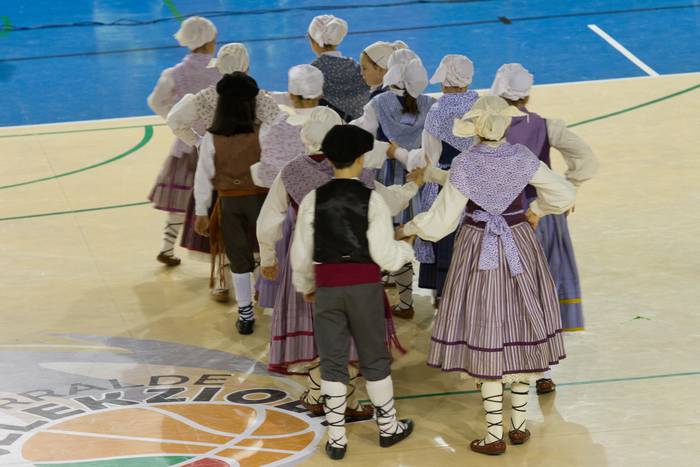 Itxarkundiak ehunka lagun ba 52 1513677831150